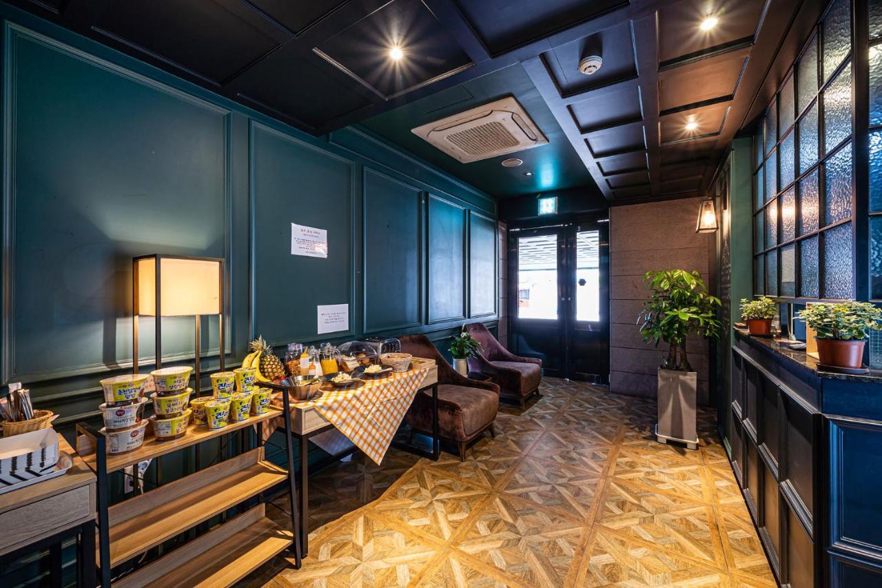 Hotel Myeongjak Chuncheon Bagian luar foto
