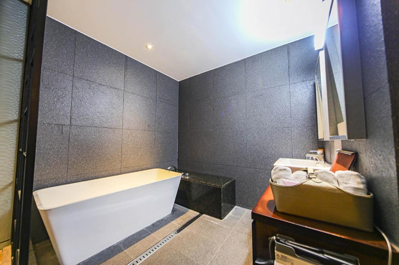 Hotel Myeongjak Chuncheon Bagian luar foto